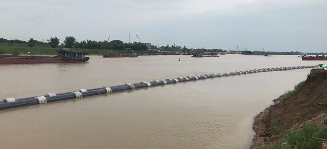 HCGT- đường thủy nội địa phục vụ thi công Kéo đường ống qua sông và hạ chìm tại khu vực 166+800, sông Hồng